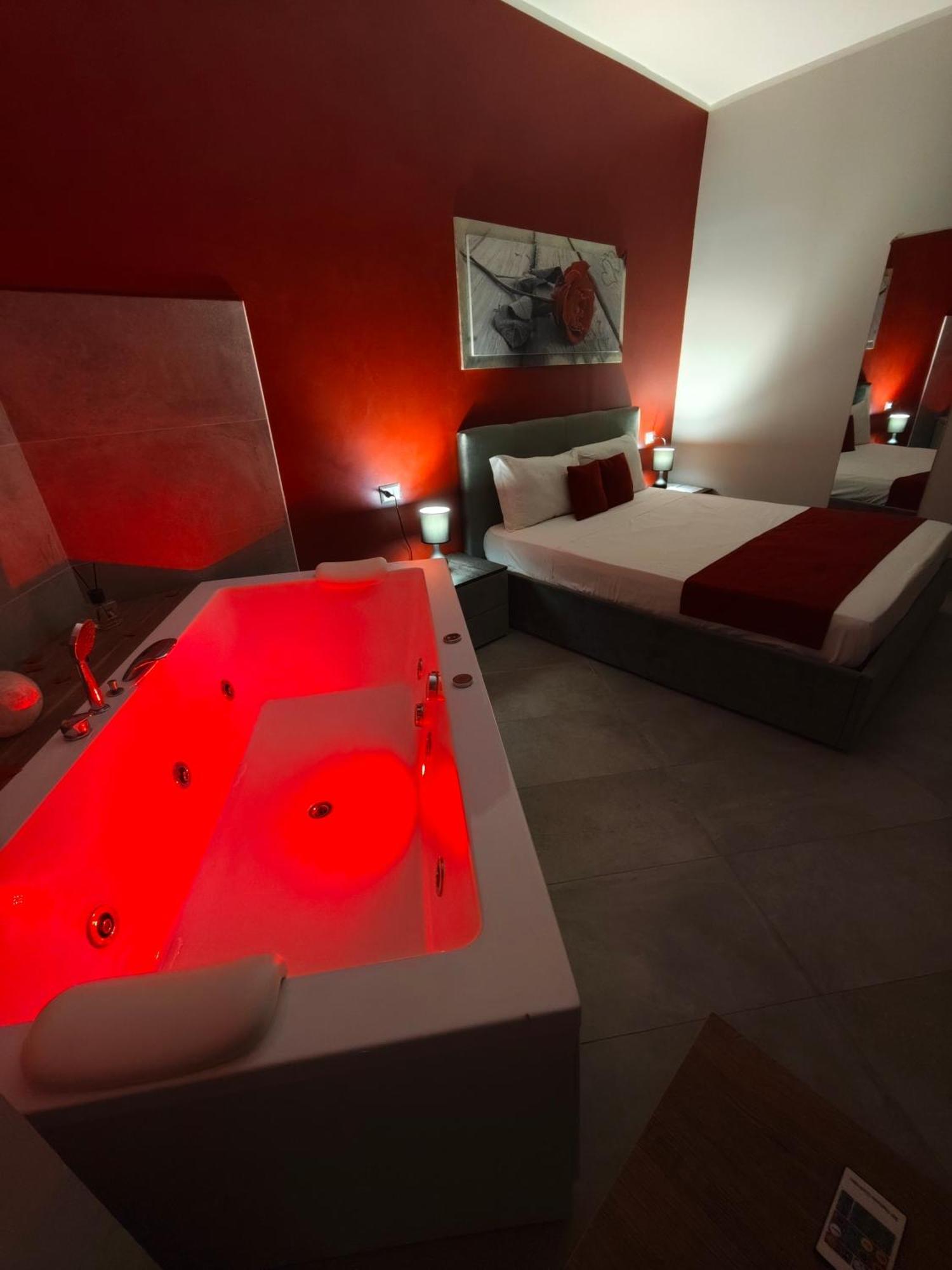 Hotel Movida كازوريا الغرفة الصورة